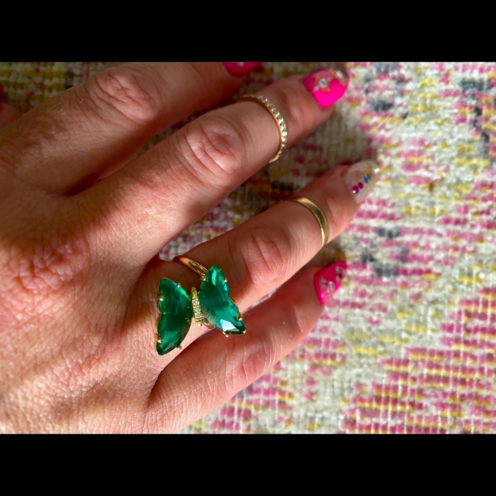 Butterfly 🦋 Ring - Picture 5 of 10